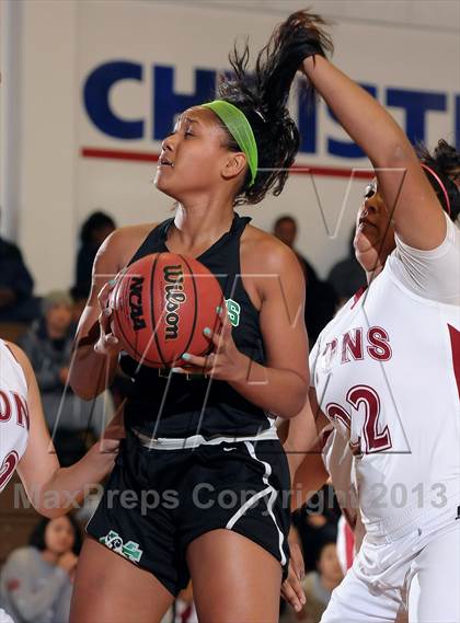 Thumbnail 2 in St. Mary's vs. McClatchy (Christian Brothers Holiday Classic) photogallery.