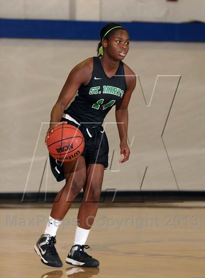 Thumbnail 3 in St. Mary's vs. McClatchy (Christian Brothers Holiday Classic) photogallery.
