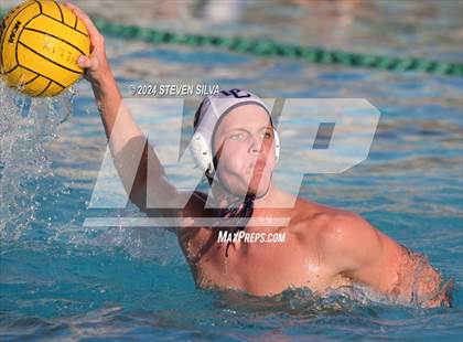 Thumbnail 3 in Lincoln vs. University City (San Diego Open) photogallery.