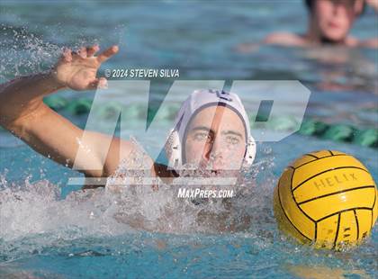 Thumbnail 3 in Lincoln vs. University City (San Diego Open) photogallery.