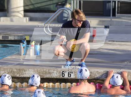 Thumbnail 1 in Lincoln vs. University City (San Diego Open) photogallery.