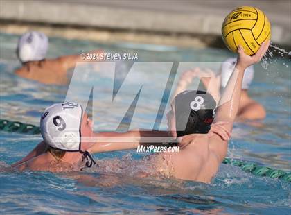 Thumbnail 3 in Lincoln vs. University City (San Diego Open) photogallery.