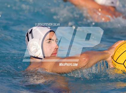 Thumbnail 1 in Lincoln vs. University City (San Diego Open) photogallery.