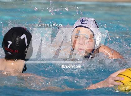 Thumbnail 3 in Lincoln vs. University City (San Diego Open) photogallery.