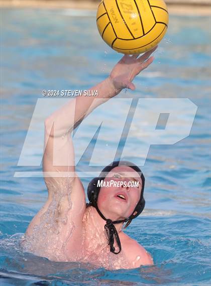 Thumbnail 3 in Lincoln vs. University City (San Diego Open) photogallery.