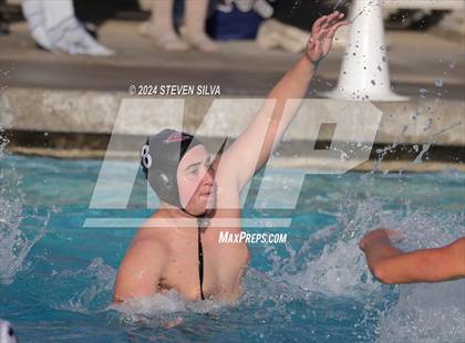Thumbnail 3 in Lincoln vs. University City (San Diego Open) photogallery.