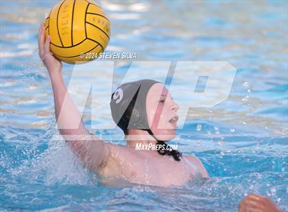 Thumbnail 3 in Lincoln vs. University City (San Diego Open) photogallery.