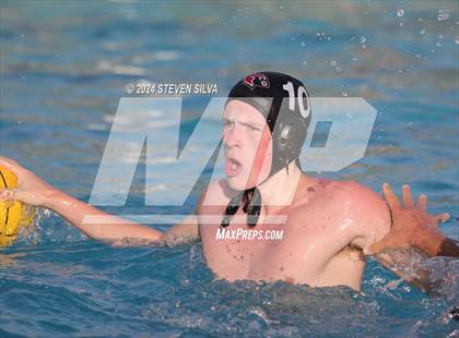 Thumbnail 2 in Lincoln vs. University City (San Diego Open) photogallery.