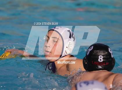 Thumbnail 2 in Lincoln vs. University City (San Diego Open) photogallery.