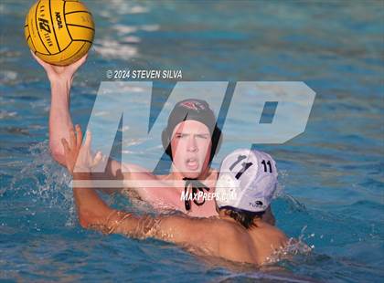 Thumbnail 1 in Lincoln vs. University City (San Diego Open) photogallery.