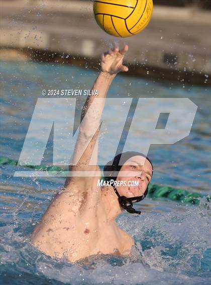 Thumbnail 3 in Lincoln vs. University City (San Diego Open) photogallery.