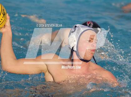 Thumbnail 1 in Lincoln vs. University City (San Diego Open) photogallery.