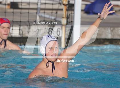 Thumbnail 2 in Lincoln vs. University City (San Diego Open) photogallery.