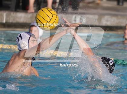 Thumbnail 3 in Lincoln vs. University City (San Diego Open) photogallery.