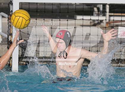 Thumbnail 3 in Lincoln vs. University City (San Diego Open) photogallery.