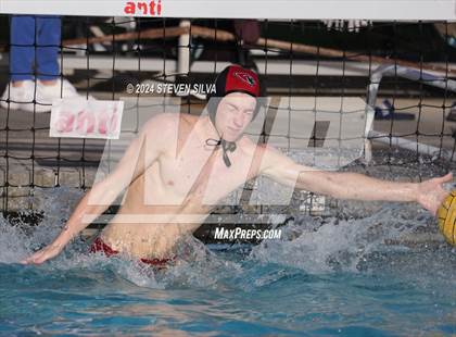 Thumbnail 3 in Lincoln vs. University City (San Diego Open) photogallery.