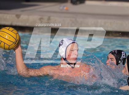 Thumbnail 2 in Lincoln vs. University City (San Diego Open) photogallery.
