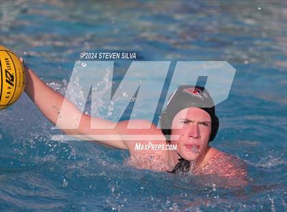 Thumbnail 2 in Lincoln vs. University City (San Diego Open) photogallery.
