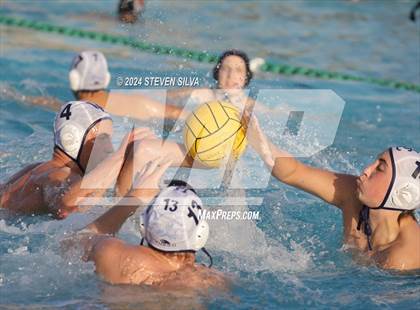 Thumbnail 2 in Lincoln vs. University City (San Diego Open) photogallery.