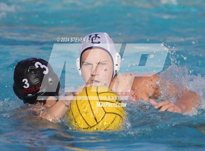 Thumbnail 3 in Lincoln vs. University City (San Diego Open) photogallery.