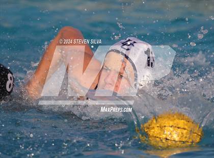 Thumbnail 1 in Lincoln vs. University City (San Diego Open) photogallery.
