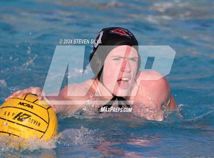 Thumbnail 3 in Lincoln vs. University City (San Diego Open) photogallery.