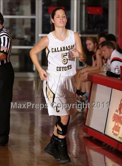 Thumbnail 3 in Beverly Hills vs. Calabasas (West Coast Holiday Classic) photogallery.