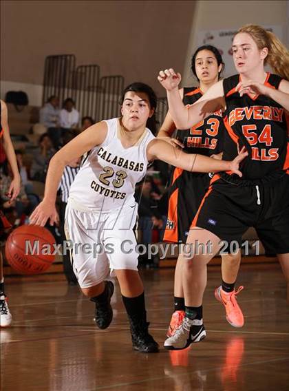 Thumbnail 3 in Beverly Hills vs. Calabasas (West Coast Holiday Classic) photogallery.