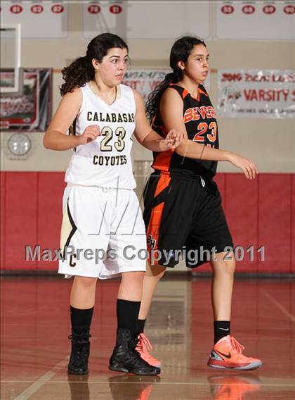 Thumbnail 2 in Beverly Hills vs. Calabasas (West Coast Holiday Classic) photogallery.