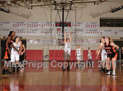 Thumbnail 3 in Beverly Hills vs. Calabasas (West Coast Holiday Classic) photogallery.