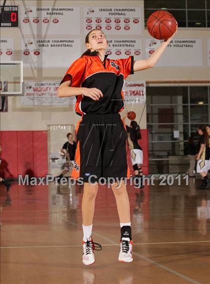 Thumbnail 3 in Beverly Hills vs. Calabasas (West Coast Holiday Classic) photogallery.