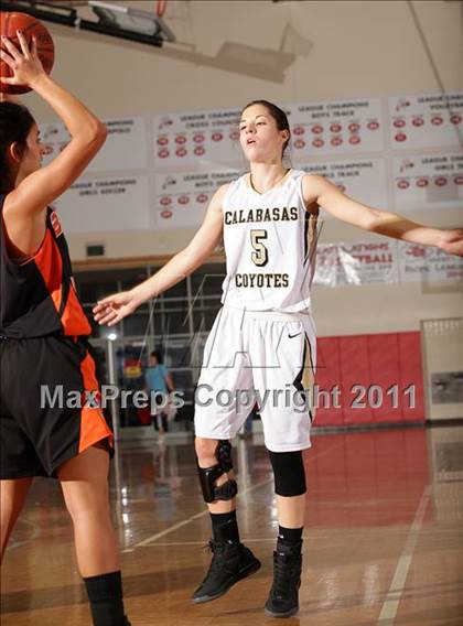 Thumbnail 2 in Beverly Hills vs. Calabasas (West Coast Holiday Classic) photogallery.