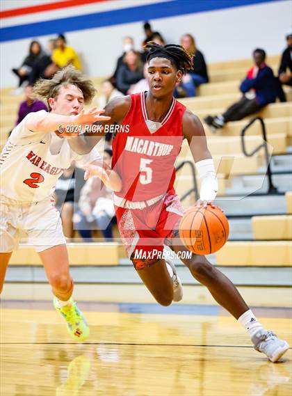 Thumbnail 2 in Oak Ridge vs MacArthur photogallery.