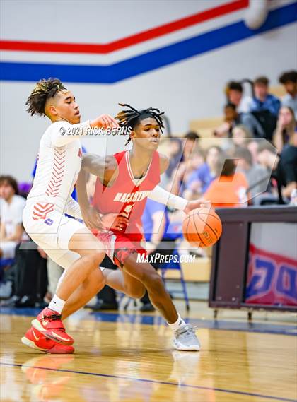 Thumbnail 1 in Oak Ridge vs MacArthur photogallery.