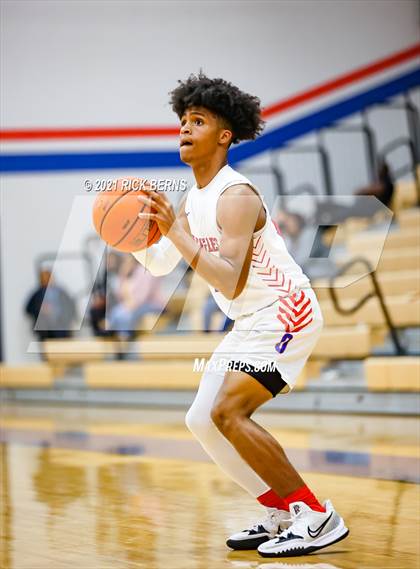 Thumbnail 3 in Oak Ridge vs MacArthur photogallery.