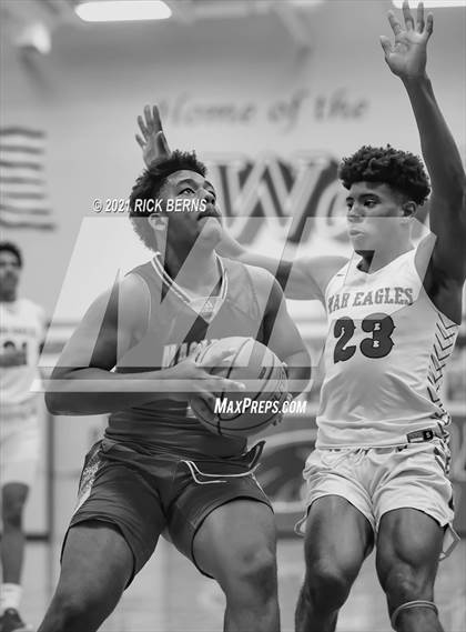 Thumbnail 1 in Oak Ridge vs MacArthur photogallery.
