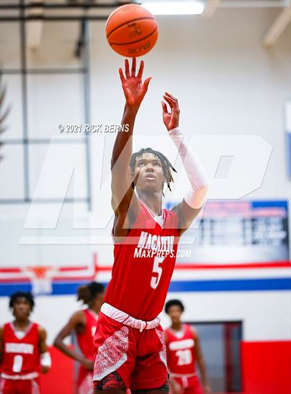 Thumbnail 3 in Oak Ridge vs MacArthur photogallery.