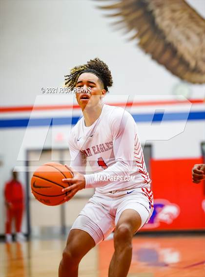 Thumbnail 2 in Oak Ridge vs MacArthur photogallery.
