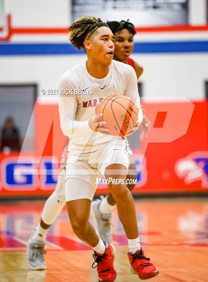 Thumbnail 1 in Oak Ridge vs MacArthur photogallery.
