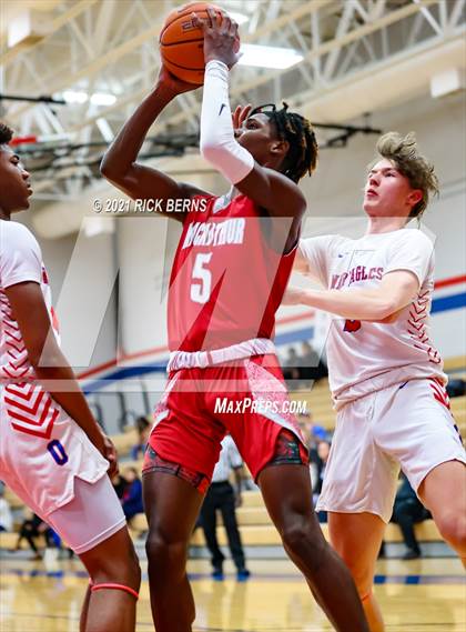 Thumbnail 3 in Oak Ridge vs MacArthur photogallery.
