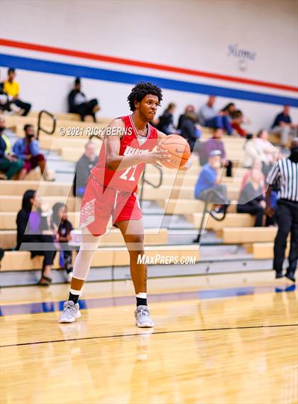 Thumbnail 1 in Oak Ridge vs MacArthur photogallery.
