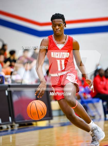 Thumbnail 1 in Oak Ridge vs MacArthur photogallery.