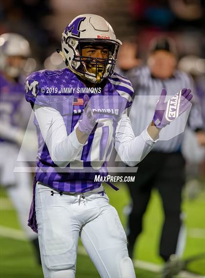 Thumbnail 2 in Kankakee @ Mascoutah (IHSA 5A Second Round Playoff) photogallery.