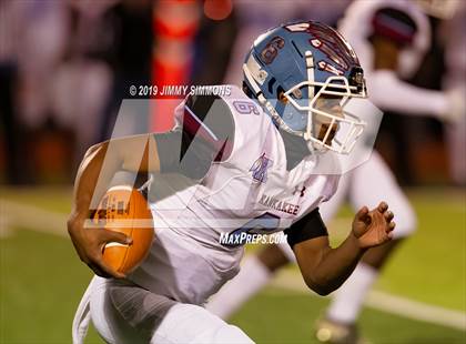 Thumbnail 3 in Kankakee @ Mascoutah (IHSA 5A Second Round Playoff) photogallery.