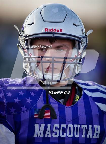 Thumbnail 1 in Kankakee @ Mascoutah (IHSA 5A Second Round Playoff) photogallery.