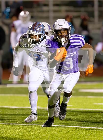 Thumbnail 2 in Kankakee @ Mascoutah (IHSA 5A Second Round Playoff) photogallery.
