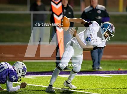 Thumbnail 3 in Kankakee @ Mascoutah (IHSA 5A Second Round Playoff) photogallery.
