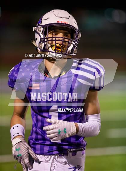 Thumbnail 2 in Kankakee @ Mascoutah (IHSA 5A Second Round Playoff) photogallery.