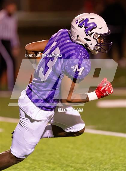 Thumbnail 2 in Kankakee @ Mascoutah (IHSA 5A Second Round Playoff) photogallery.