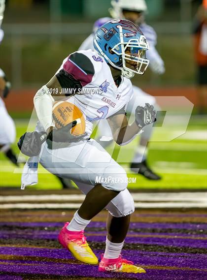 Thumbnail 2 in Kankakee @ Mascoutah (IHSA 5A Second Round Playoff) photogallery.